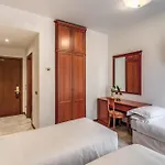 מלון Orazia 3*