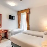 Orazia 3* רומא