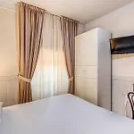 Orazia מלון