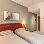 מלון Orazia 3*