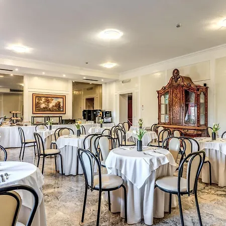 Hotell Orazia 3*
