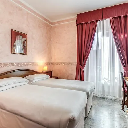 Отель Orazia 3*