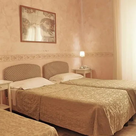 Orazia 3* Róma
